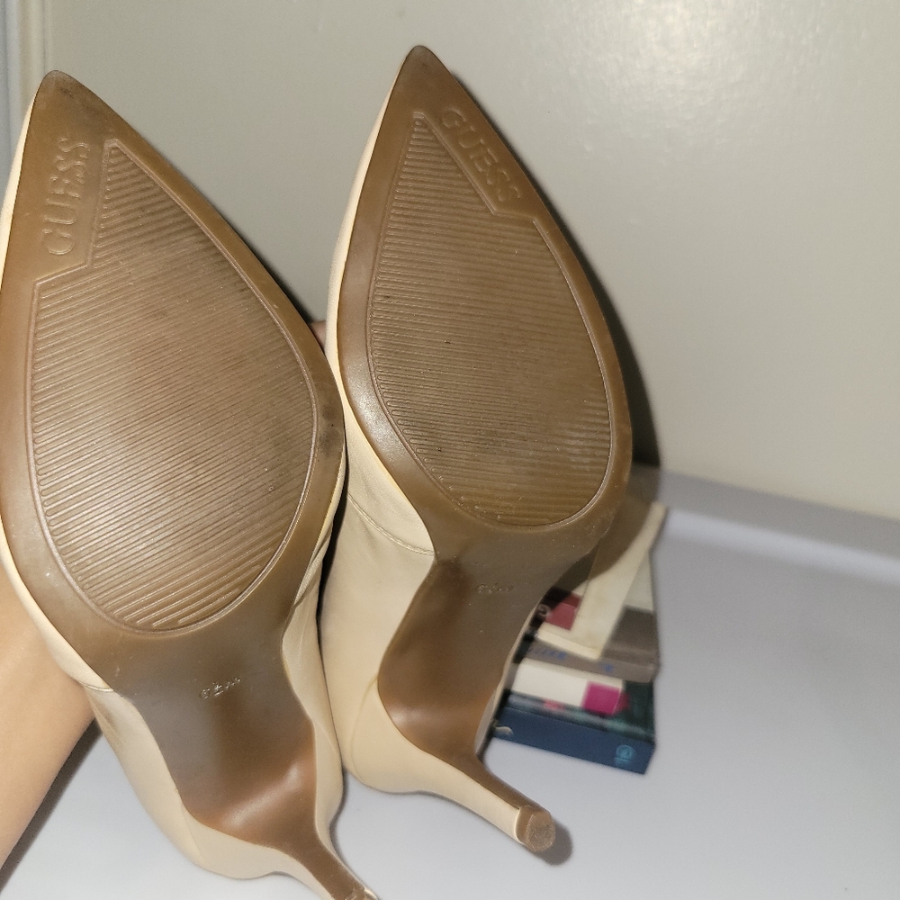 Guess Cream Stiletto Heels - Picture 4 of 6